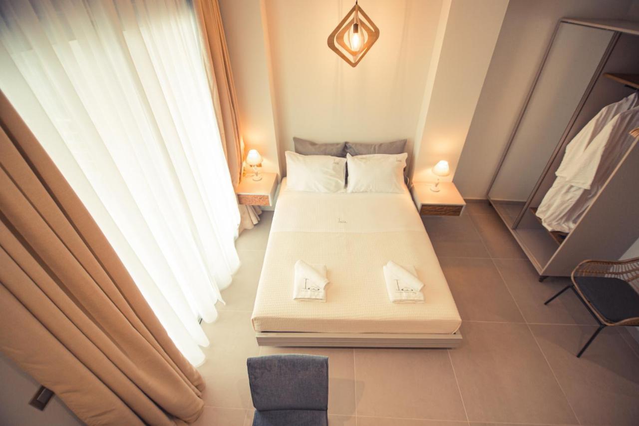 Io Luxury Pool & Hot Tub Suites Preveze Dış mekan fotoğraf